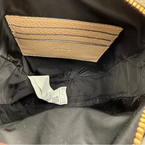 Versace Grained Calfskin Medusa Large Leather Tote w/Pouch Taupe & Black - Picture 7 of 9